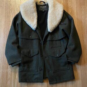 Filson Mackinaw Packer Coat Forest Green